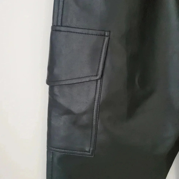 Wilfred Modern Cargo vegan leather Pant - Picture 13 of 13